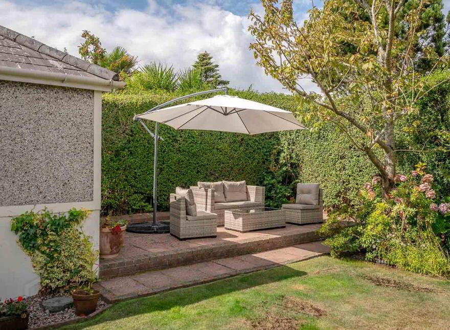 135 Groomsport Road, Bangor, BT20 5NS