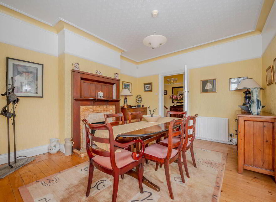 135 Groomsport Road, Bangor, BT20 5NS