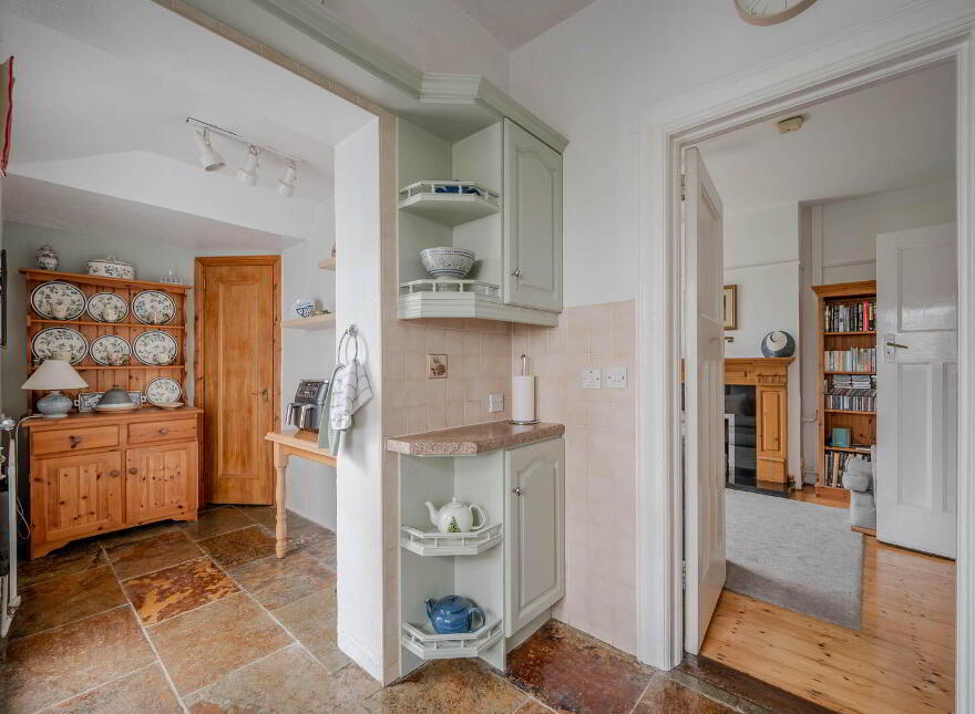 135 Groomsport Road, Bangor, BT20 5NS