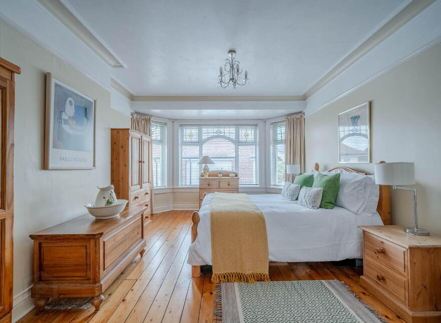 135 Groomsport Road, Bangor, BT20 5NS