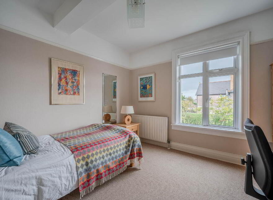 135 Groomsport Road, Bangor, BT20 5NS