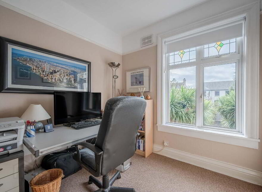 135 Groomsport Road, Bangor, BT20 5NS