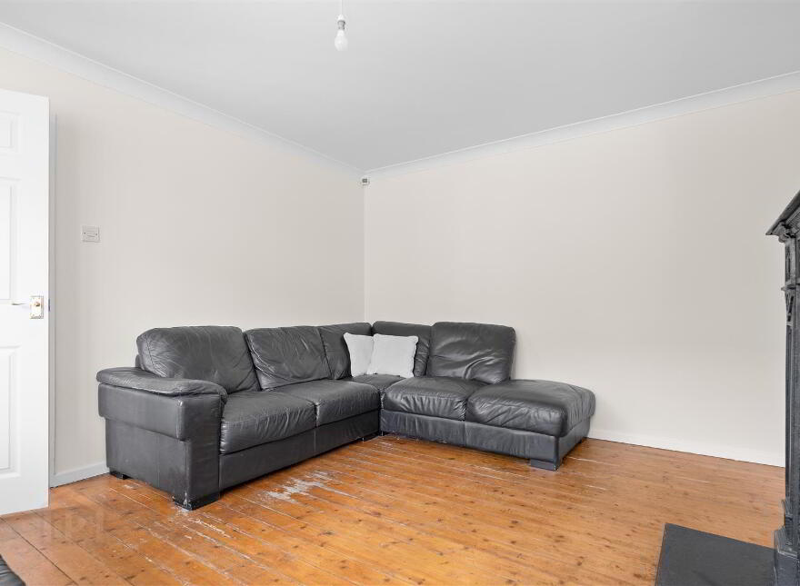 28 Alveston Park, Carryduff, Belfast, BT8 8RP