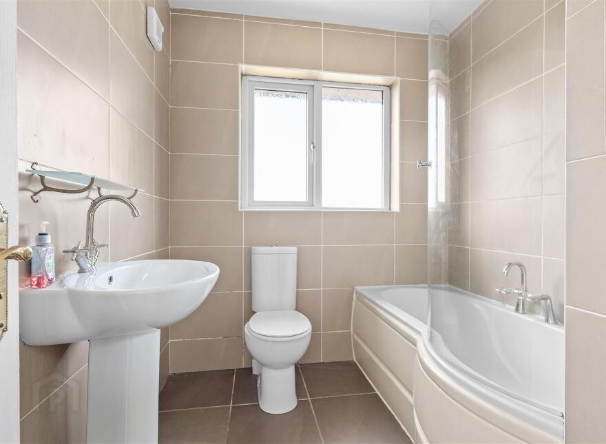 28 Alveston Park, Carryduff, Belfast, BT8 8RP