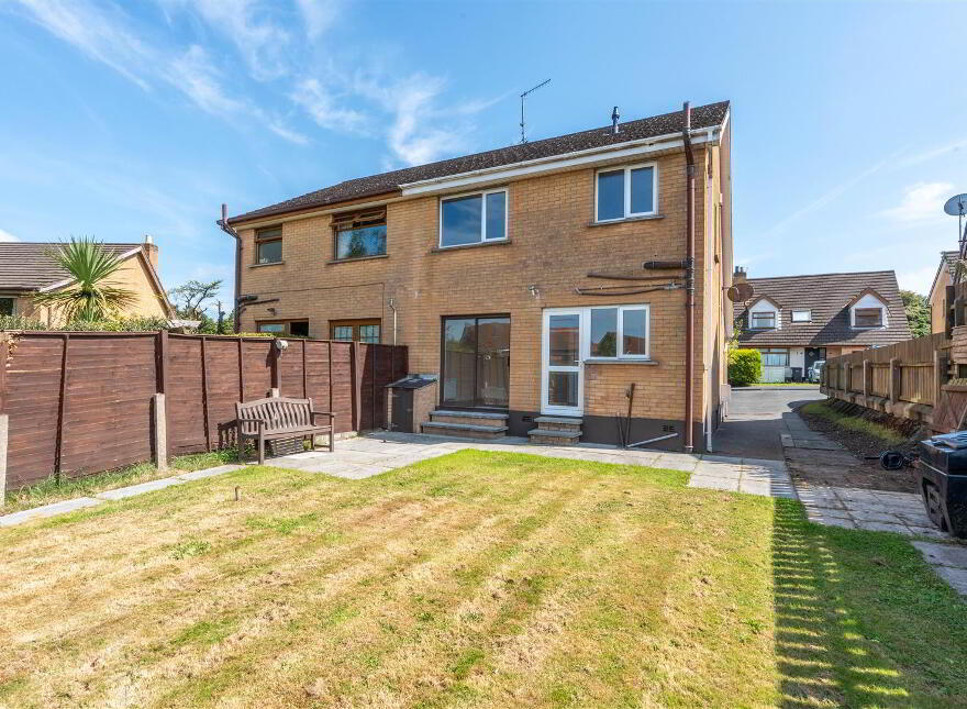 28 Alveston Park, Carryduff, Belfast, BT8 8RP