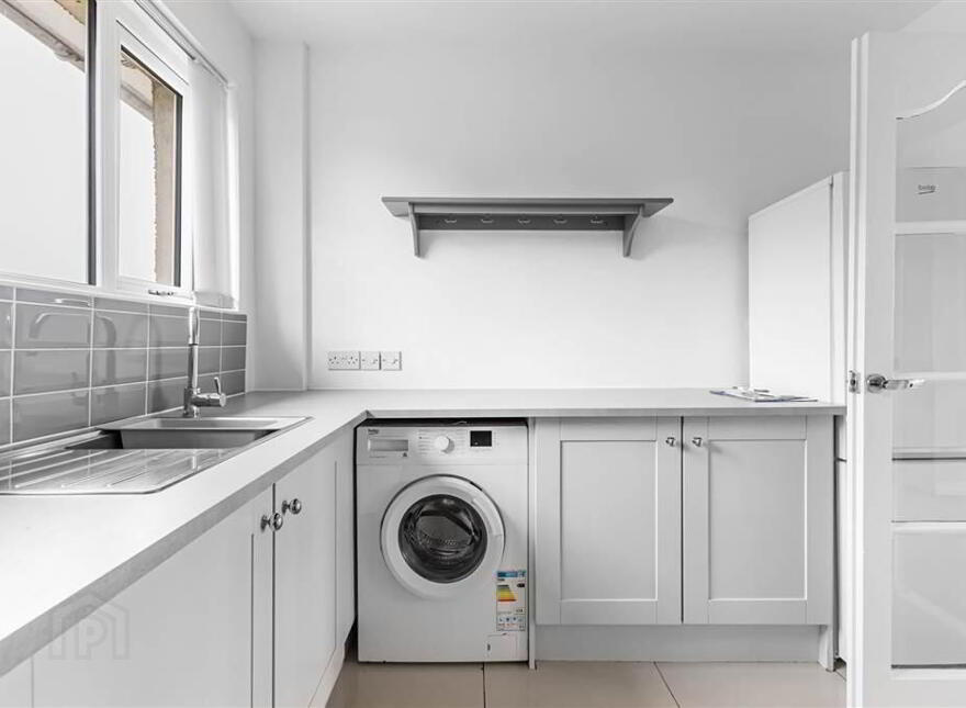 6 Eastway, Bangor, BT20 4EG