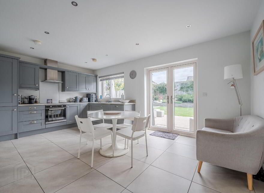 36 Woodbrook Walk, Lisburn, BT28 2ZY