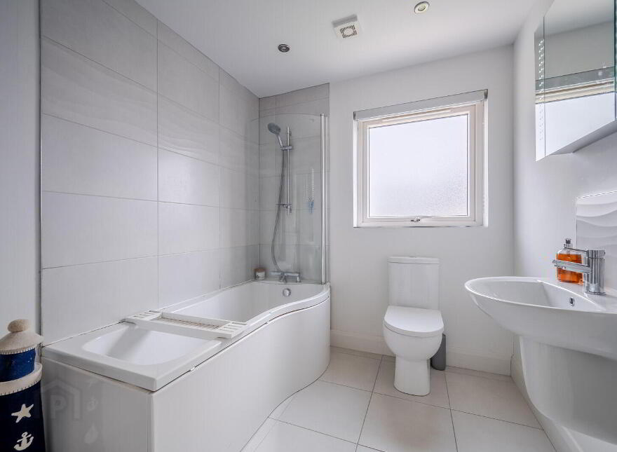 36 Woodbrook Walk, Lisburn, BT28 2ZY