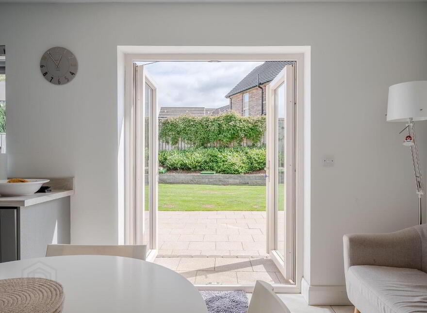 36 Woodbrook Walk, Lisburn, BT28 2ZY