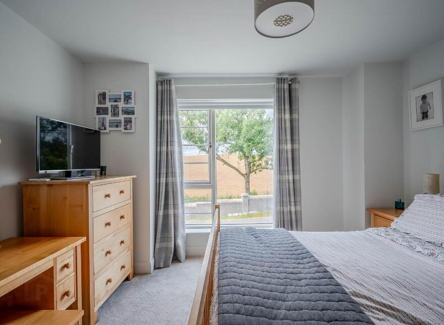 36 Woodbrook Walk, Lisburn, BT28 2ZY