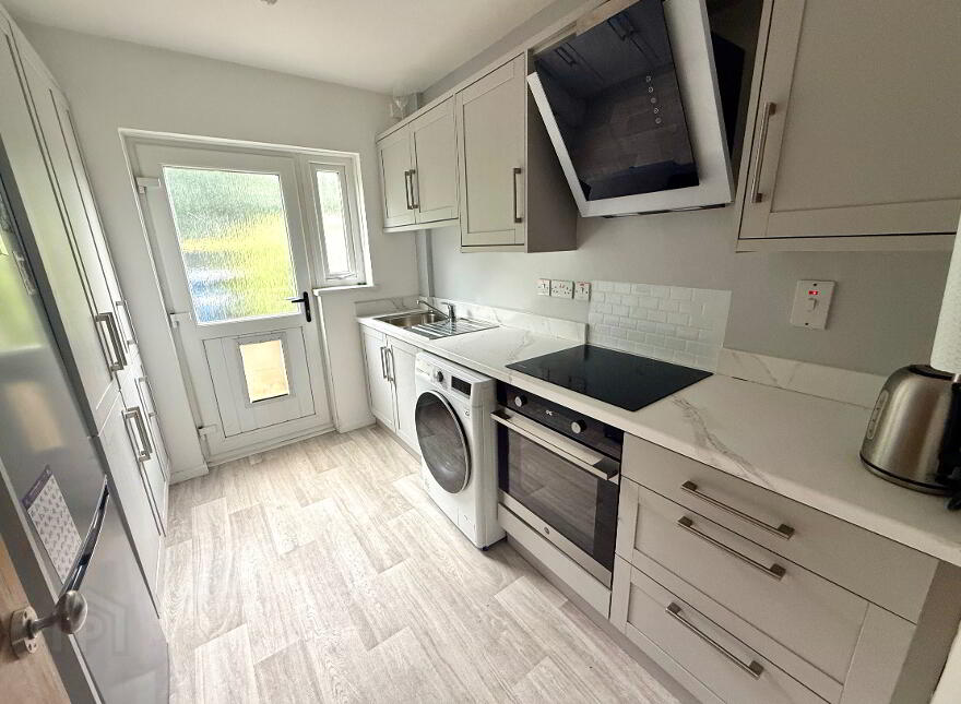 17 Glenside Road, Derry, BT48 0BL