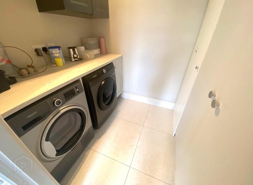 Rowan Walk, Kilcarbery, Dublin, D22