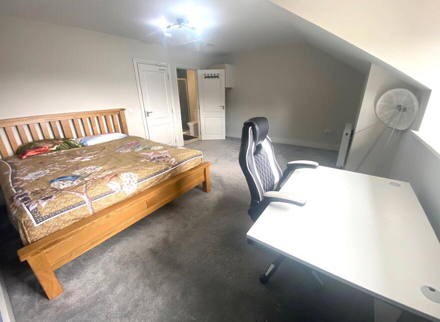 Rowan Walk, Kilcarbery, Dublin, D22