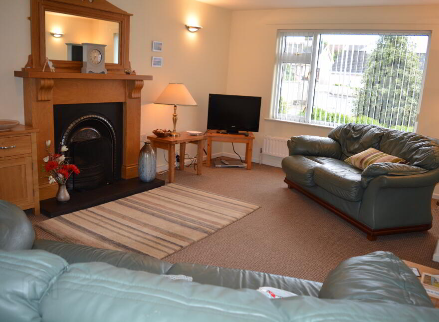 Female Only House Double Room, 47 Station Road, Student Let 2025/26, Portstewart, BT55 7HH