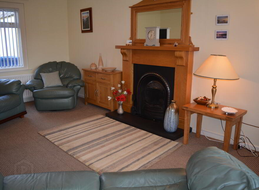 Female Only House Double Room, 47 Station Road, Student Let 2025/26, Portstewart, BT55 7HH