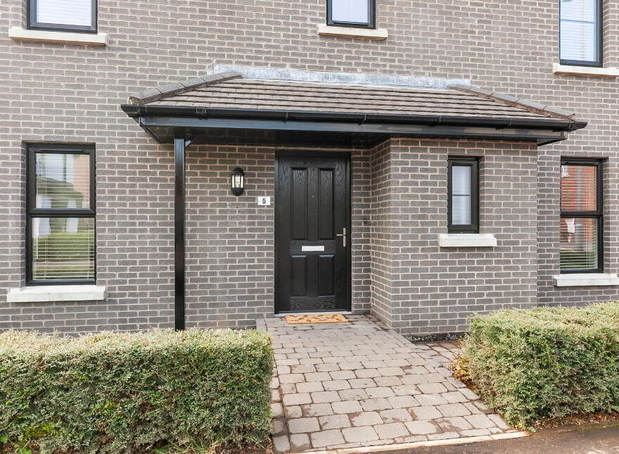 5 Belmont Hall Way, Antrim, BT41 1FA
