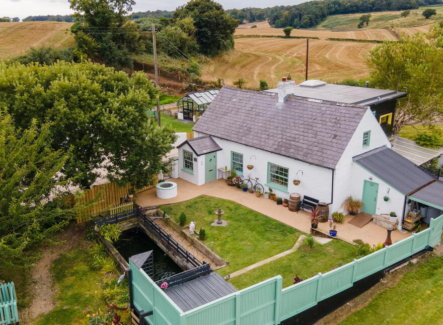 Hollytree Cottage, 10 Deer Park Road, Portaferry, Newtownards, BT22 1PW photo