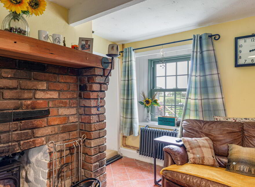 Hollytree Cottage, 10 Deer Park Road, Portaferry, Newtownards, BT22 1PW