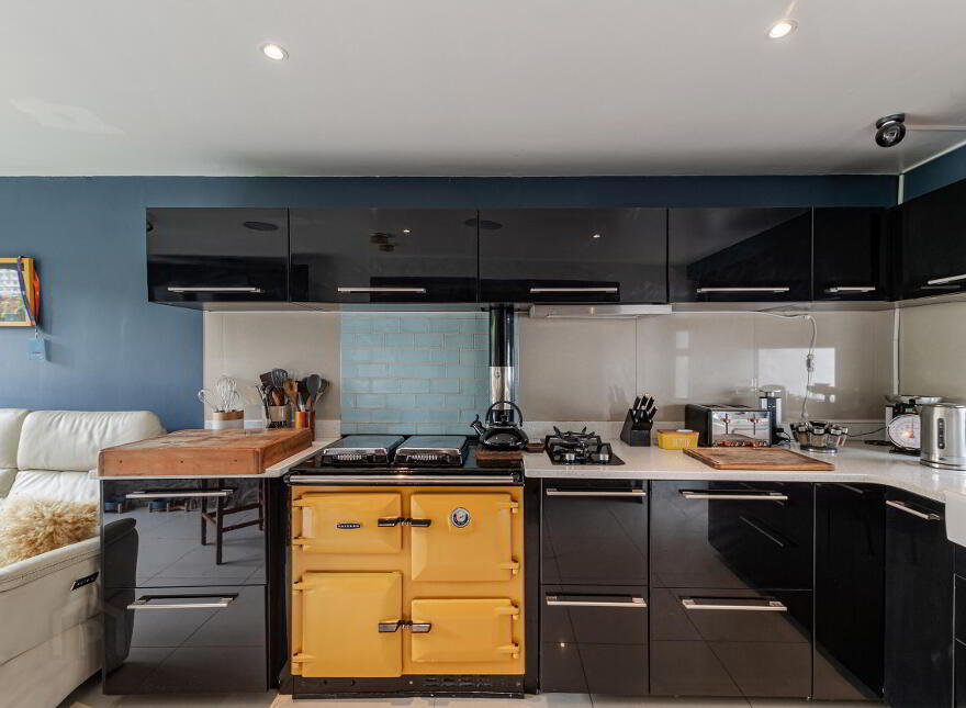 Hollytree Cottage, 10 Deer Park Road, Portaferry, Newtownards, BT22 1PW
