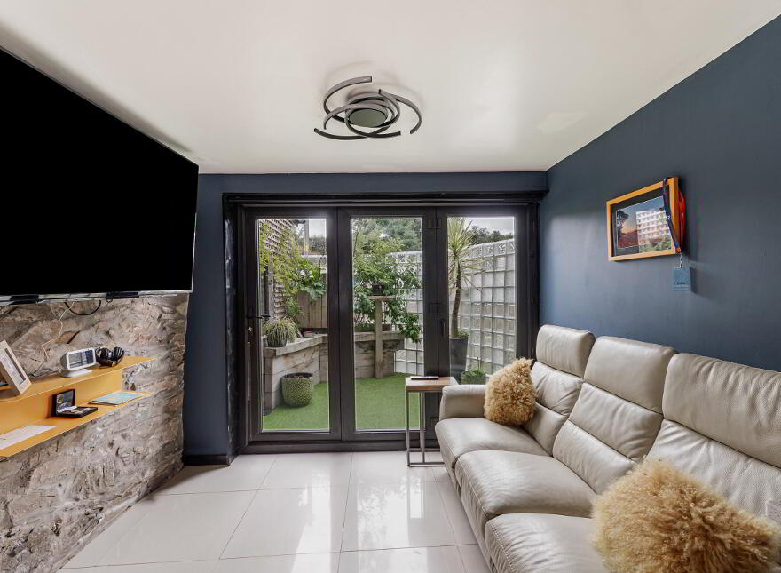 Hollytree Cottage, 10 Deer Park Road, Portaferry, Newtownards, BT22 1PW