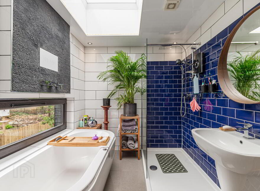 Hollytree Cottage, 10 Deer Park Road, Portaferry, Newtownards, BT22 1PW