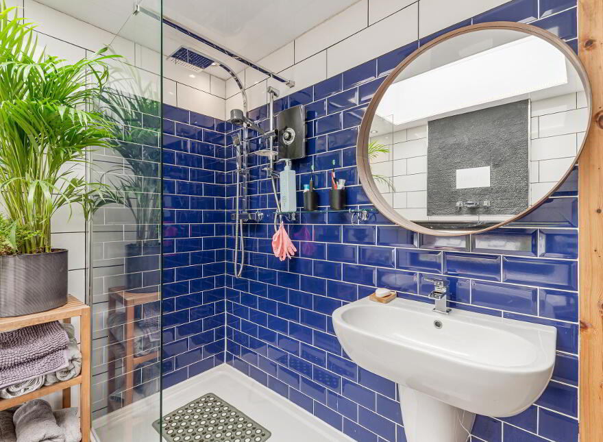 Hollytree Cottage, 10 Deer Park Road, Portaferry, Newtownards, BT22 1PW