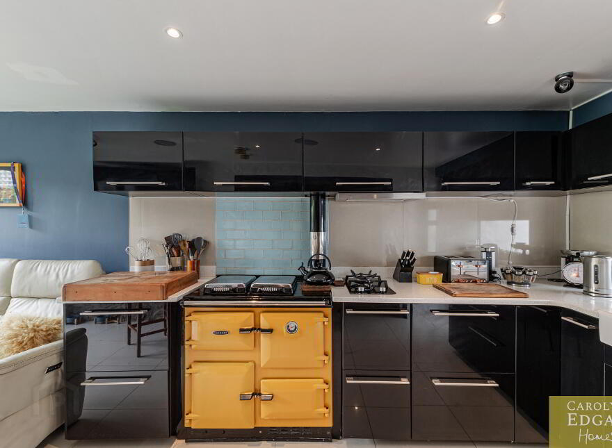 Hollytree Cottage, 10 Deer Park Road, Portaferry, Newtownards, BT22 1PW