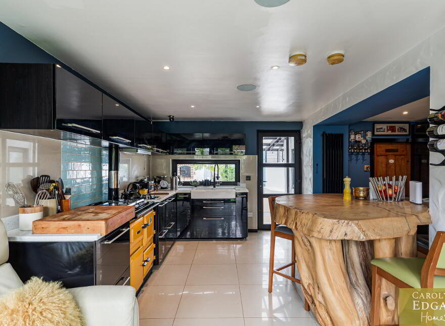 Hollytree Cottage, 10 Deer Park Road, Portaferry, Newtownards, BT22 1PW