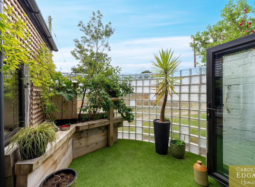 Hollytree Cottage, 10 Deer Park Road, Portaferry, Newtownards, BT22 1PW
