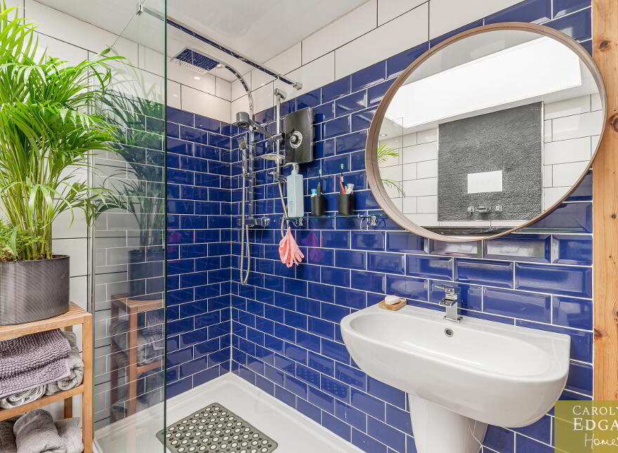 Hollytree Cottage, 10 Deer Park Road, Portaferry, Newtownards, BT22 1PW