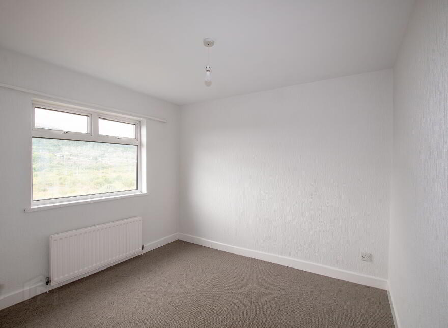 33 Woodvale Avenue, Belfast, BT13 3EY