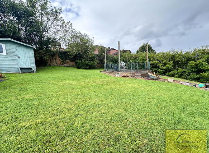 10 Glengoland Park, Stewartstown, Belfast, BT17 0JD