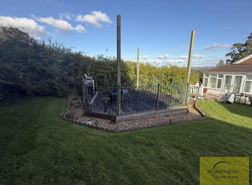 10 Glengoland Park, Stewartstown, Belfast, BT17 0JD