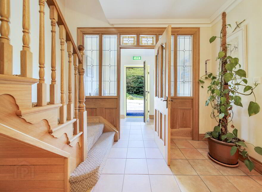 Slieve League House, Teelin, Carrick, F94YD23