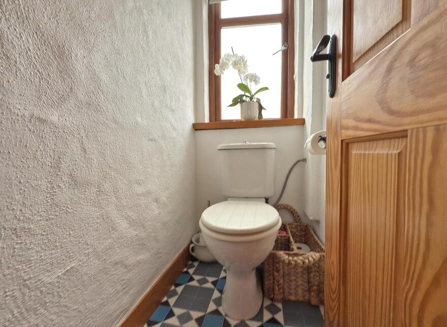 1 Elmwood Park, Bushmills, BT57 8QT
