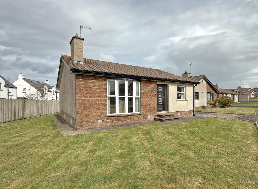 19 Bushfoot Avenue, Portballintrae, BT57 8YY photo
