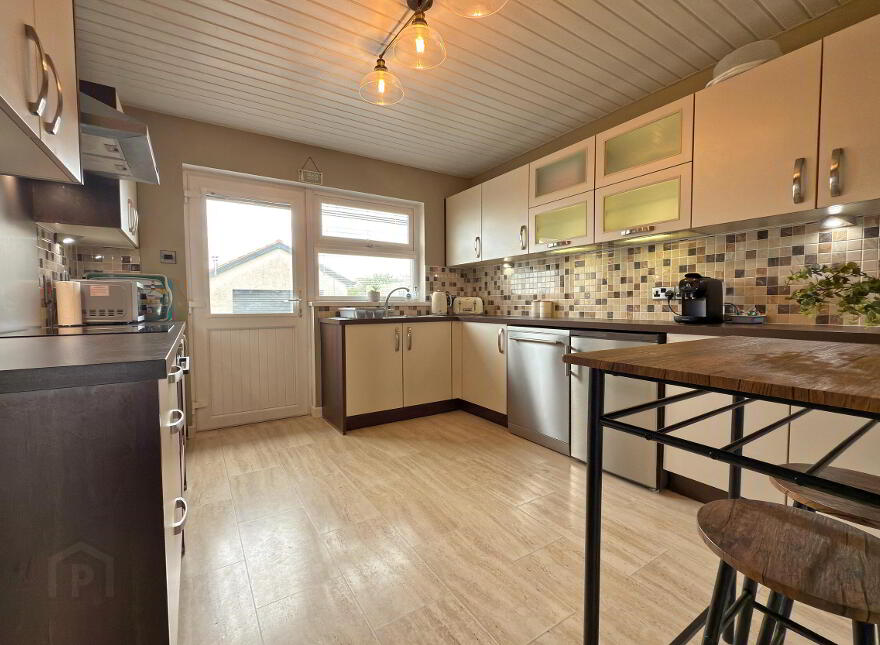 19 Bushfoot Avenue, Portballintrae, BT57 8YY