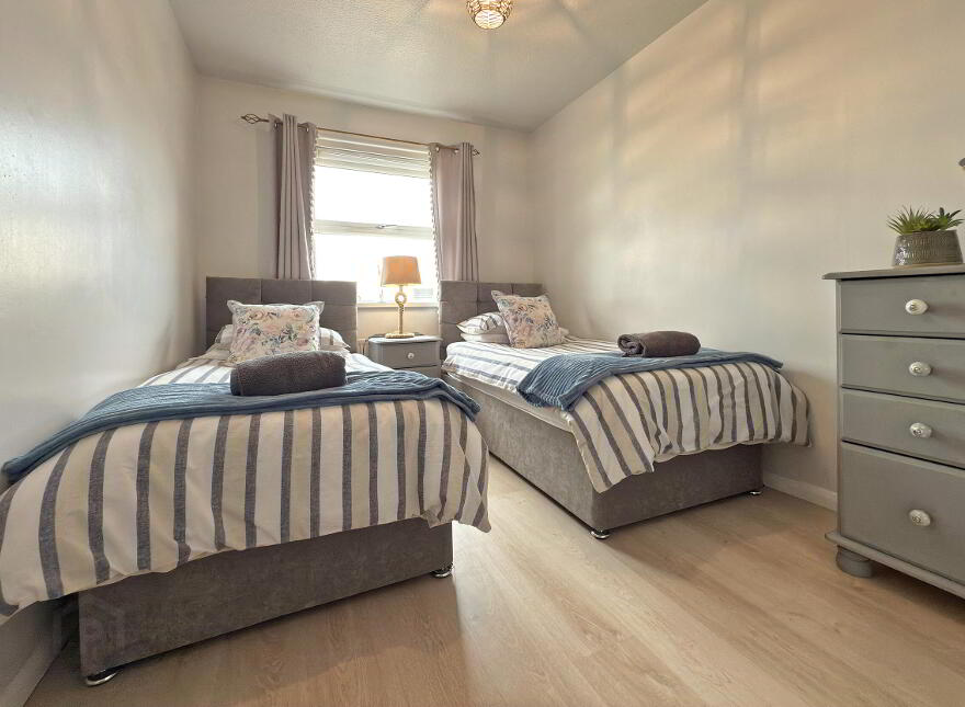 19 Bushfoot Avenue, Portballintrae, BT57 8YY