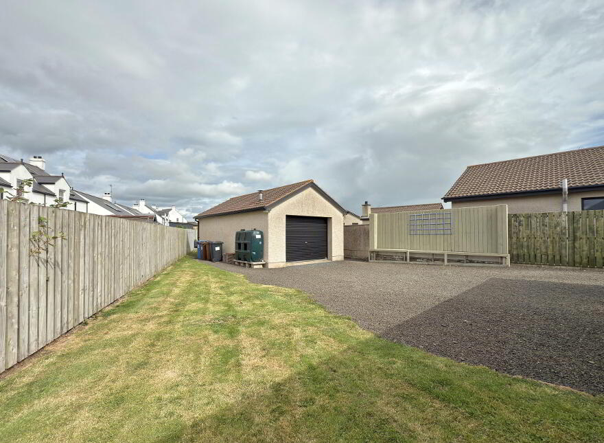 19 Bushfoot Avenue, Portballintrae, BT57 8YY