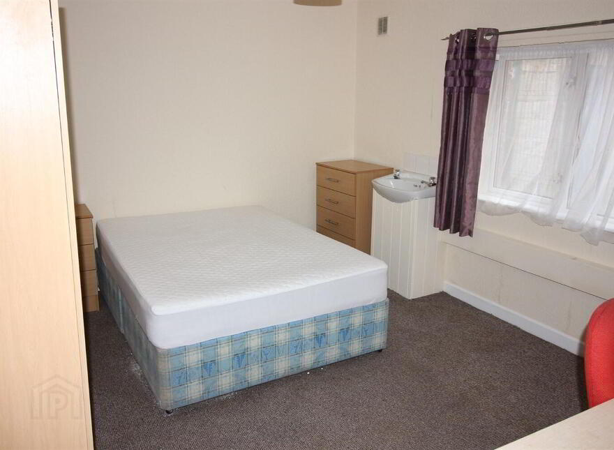 Apt 1, 13 Malone Avenue, Belfast, BT9 6EN