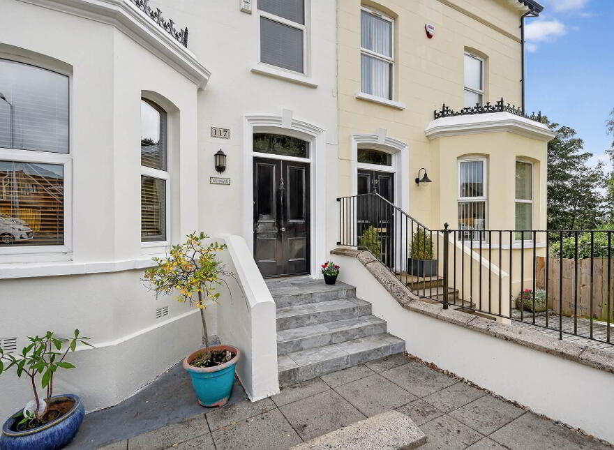 117 Hillsborough Road, Lisburn, BT28 1JX