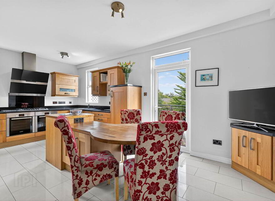 117 Hillsborough Road, Lisburn, BT28 1JX