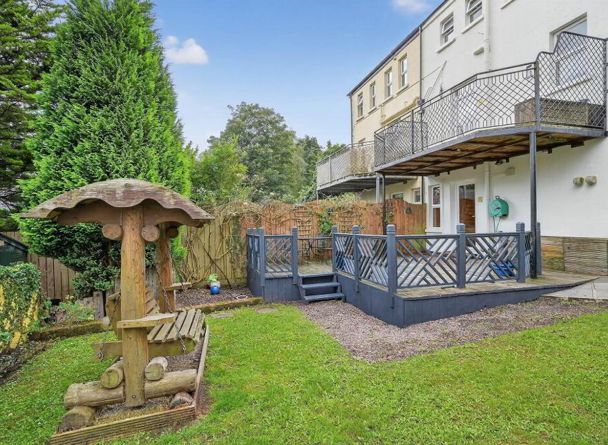 117 Hillsborough Road, Lisburn, BT28 1JX
