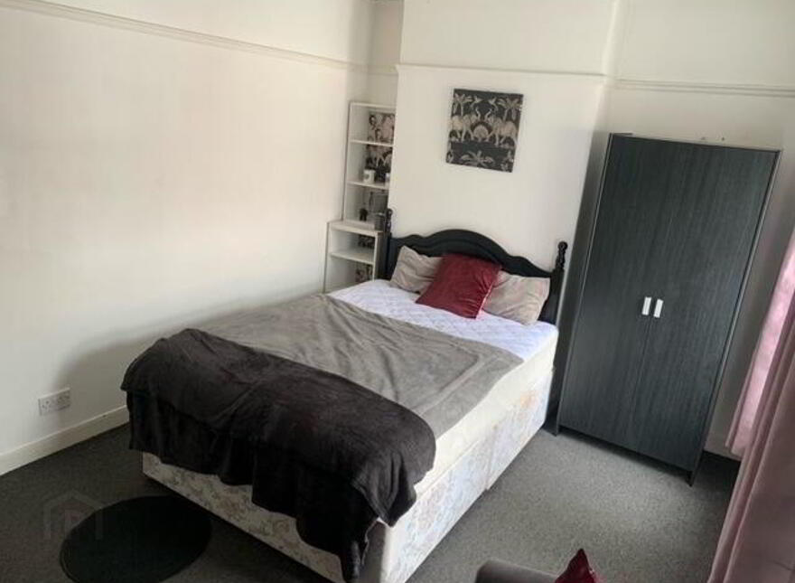 36 Meadowbank Place, Belfast, BT9 7FF