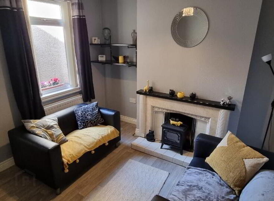 36 Meadowbank Place, Belfast, BT9 7FF