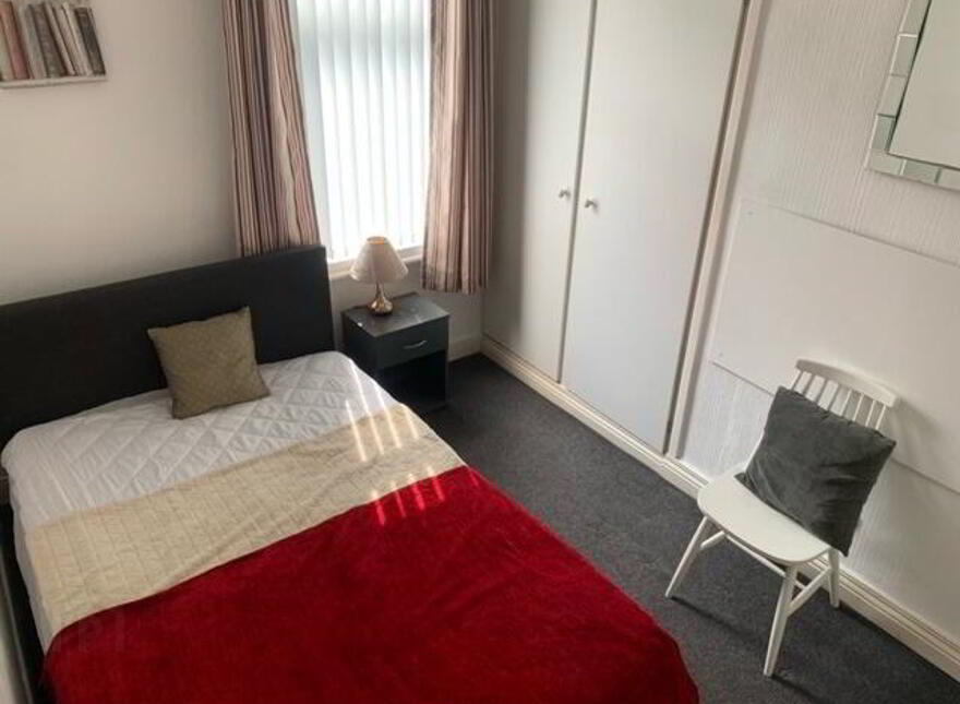 36 Meadowbank Place, Belfast, BT9 7FF