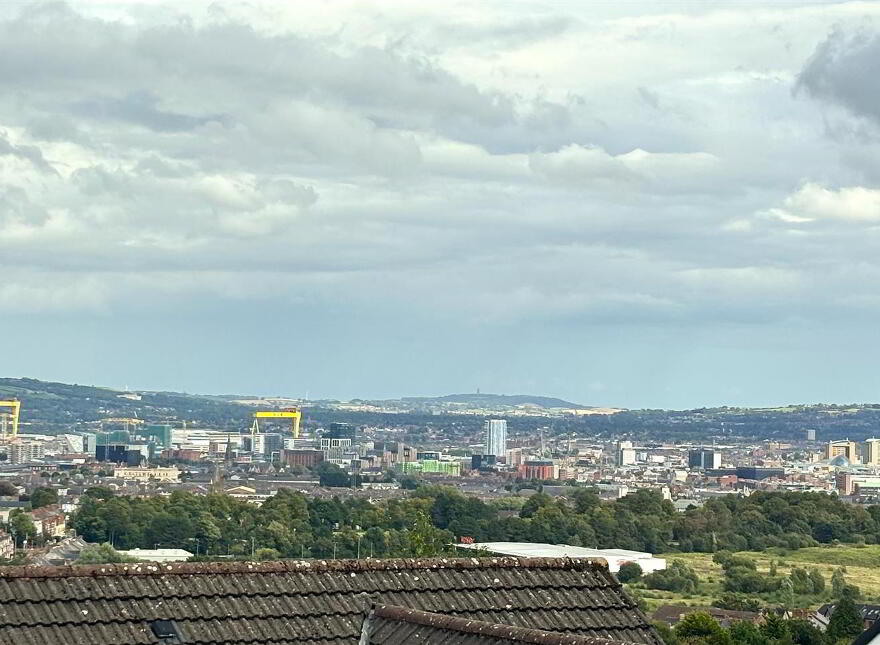 1 Lyndhurst View Close, Belfast, BT13 3XD