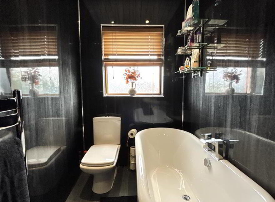 1 Lyndhurst View Close, Belfast, BT13 3XD