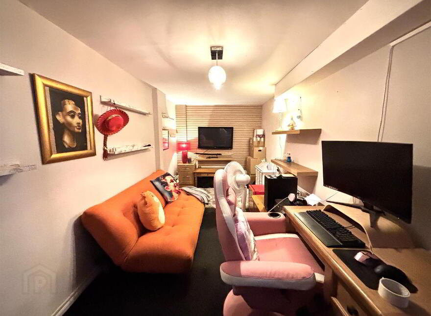 1 Lyndhurst View Close, Belfast, BT13 3XD