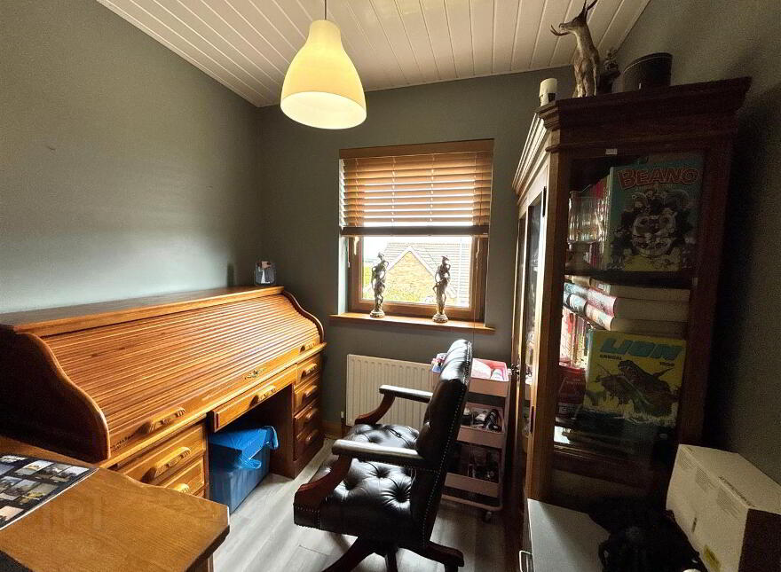 1 Lyndhurst View Close, Belfast, BT13 3XD